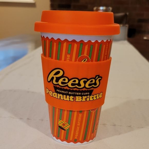 Reese's Ceramic Mug - Picture 1 of 8